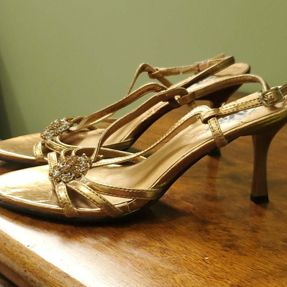 Shoes - Picture 2 of 2